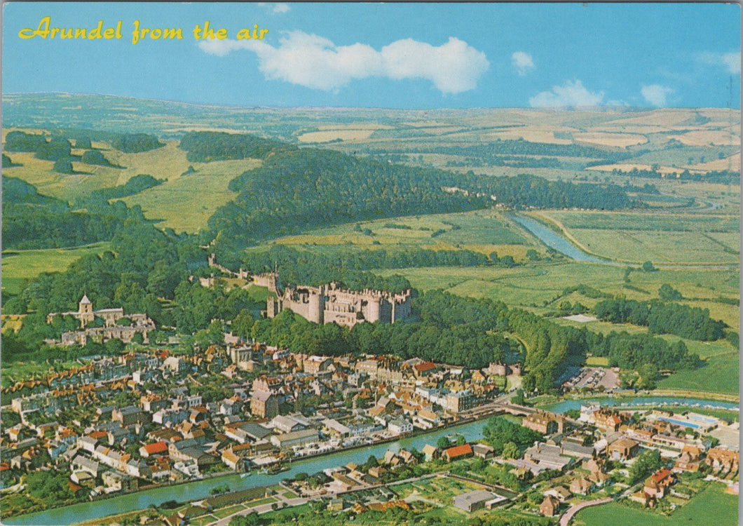 Sussex Postcard - Aerial View of Arundel   SX194