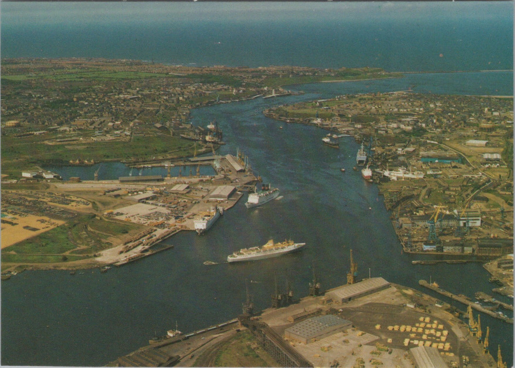 Northumberland Postcard - Aerial View of The Port of Tyne Facilities    SX199