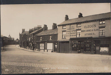 Lancashire Postcard - Town End, Kirkham    A8709