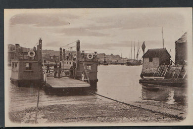 Isle of Wight Postcard - The Floating Bridge, Cowes    RS12507