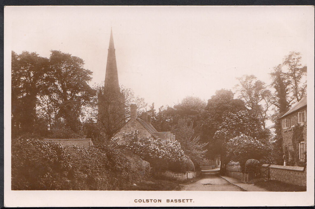 Nottinghamshire Postcard - Colston Bassett    P675