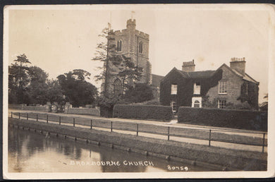 Hertfordshire Postcard - Broxbourne Church   A9909