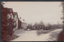 Load image into Gallery viewer, Leicestershire Postcard - Main Street, Skeffington A4513
