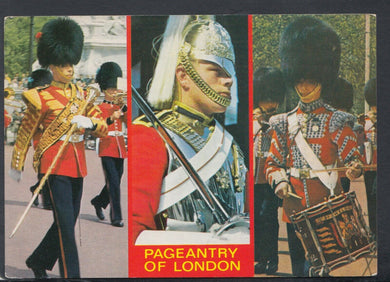 London Postcard - Military - Pageantry of London  RR6979
