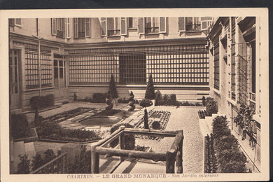 France Postcard - Chartres - Le Grand Monarque - Son Jardin Interieur RS2401