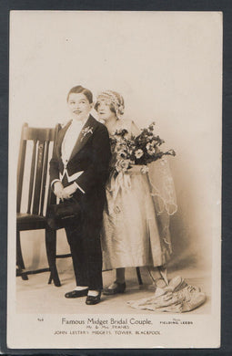 Blackpool Postcard - Famous Midget Bridal Couple, Mr & Mrs Franks  T9857