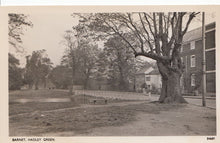 Load image into Gallery viewer, Hertfordshire Postcard - Barnet, Hadley Green   A6501
