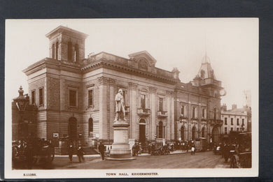 Worcestershire Postcard - The Town Hall, Kidderminster   T6645