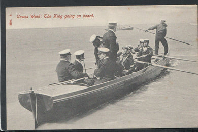 Isle of Wight Postcard - Cowes Week: The King Going on Board   RS12549