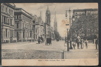 America Postcard - Fifth Avenue, New York      T1821