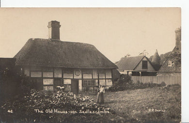 Sussex Postcard - The Old House, Sedlescombe  A6489