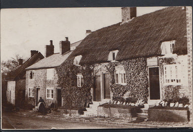 Cheshire Postcard - The Cottages, Bowdon   BE81