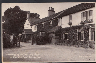 Nottinghamshire Postcard - Coaching Days, Ye Olde Bell Hotel, Barnby Moor MB410