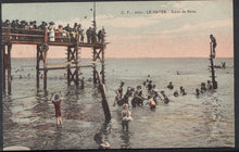Load image into Gallery viewer, France Postcard - Le Havre - Scene De Bains   A5270
