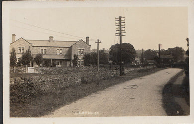 Yorkshire Postcard - Leathley Village Ref.DD195