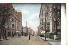 Load image into Gallery viewer, America Postcard - Main Street Looking East Fitchburg - Massachusetts - Ref 6263A

