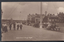Load image into Gallery viewer, Isle of Wight Postcard - View of Cowes Esplanade    RS12492

