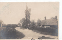 Load image into Gallery viewer, Essex Postcard - To Old Rodney, Baddow, Near Chelmsford   A5961
