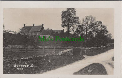 Burdrop Village, Oxfordshire