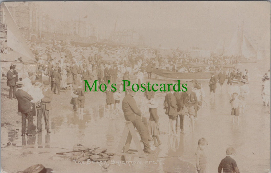 Sussex Postcard - The Beach, Brighton  Ref.SW9889
