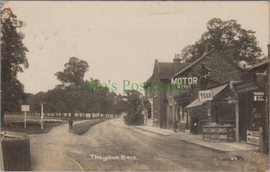Essex Postcard - Theydon Bois Village HP651