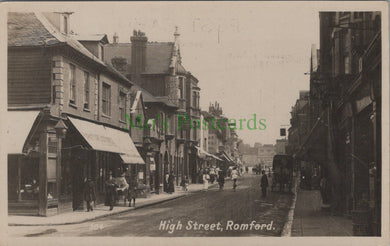 Essex Postcard - Romford High Street HP671