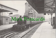 Load image into Gallery viewer, Railway Postcard - Engine No.5562 With a Train at Newquay, 1960 - Ref.SW10206
