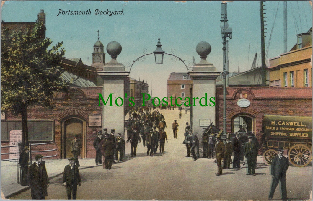 Hampshire Postcard - Portsmouth Dockyard   RS31497