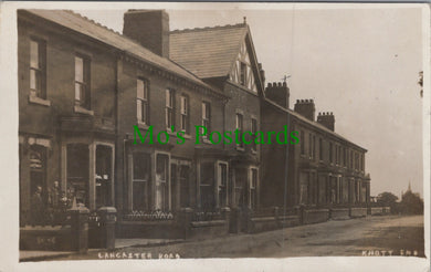 Lancashire Postcard - Knott End On Sea Village, Lancaster Road  HP497