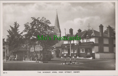 Surrey Postcard - Esher, The Windsor Arms, The High Street SW10932