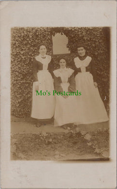 Social History Postcard - Three Maids, House Servants SW10385