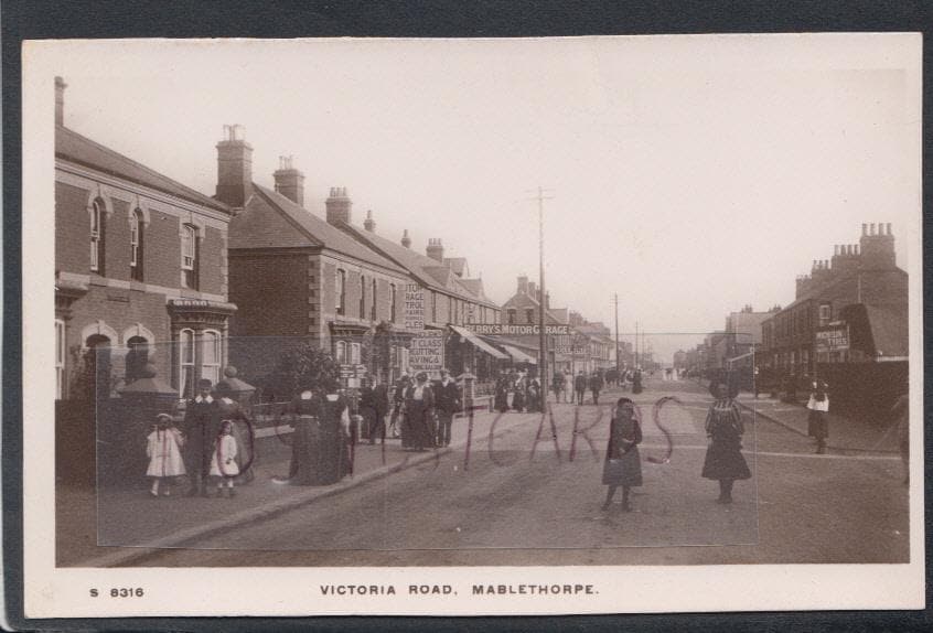 Lincolnshire Postcard - Victoria Road, Mablethorpe - Mo’s Postcards 