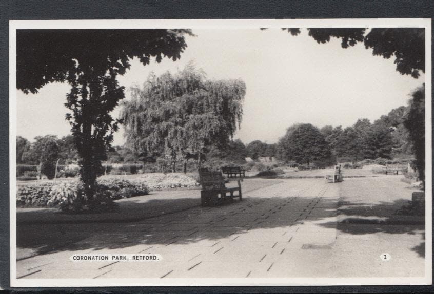 Nottinghamshire Postcard - Coronation Park, Retford - Mo’s Postcards 