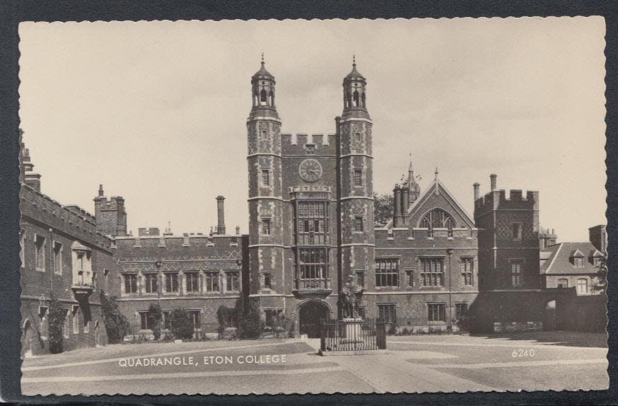 Berkshire Postcard - Quadrangle, Eton College - Mo’s Postcards 