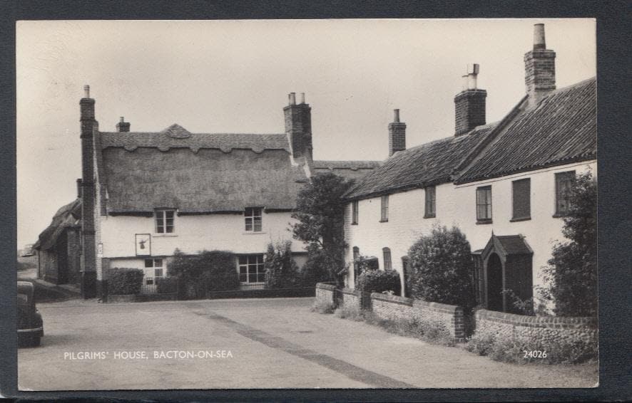 Norfolk Postcard - Pilgrim's House, Bacton-On-Sea, 1960 - Mo’s Postcards 