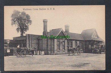 Hertfordshire Postcard - Waltham Cross Railway Station, G.E.R - Mo’s Postcards 