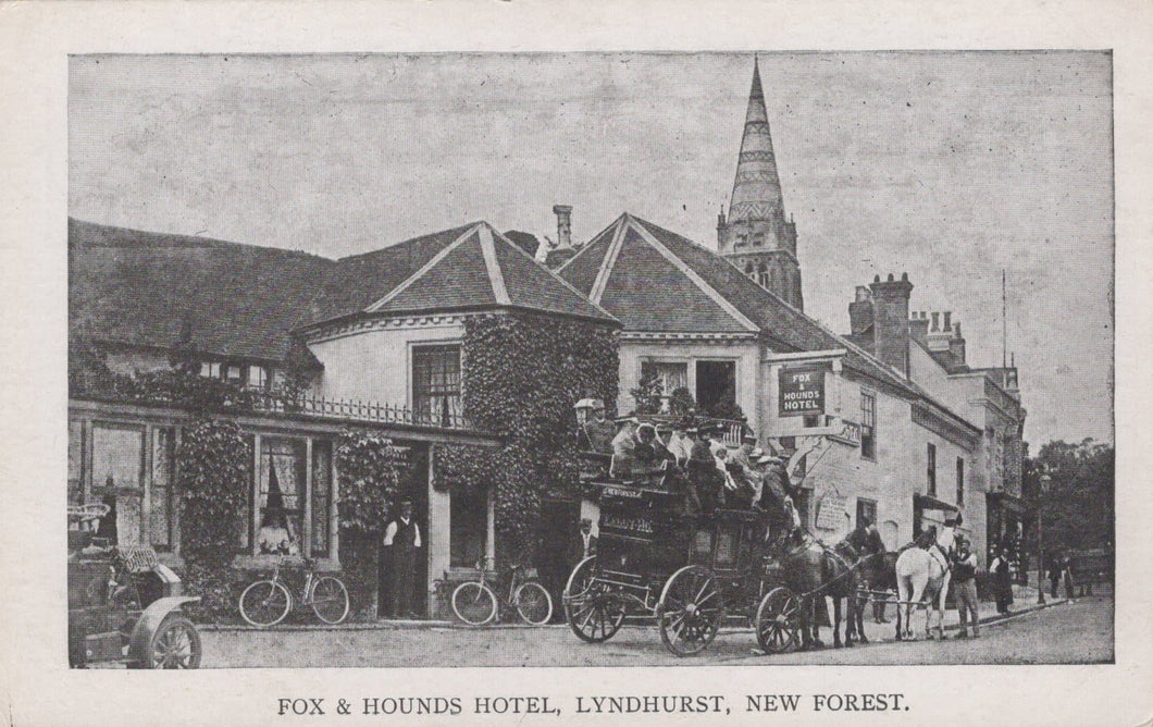 Hampshire Postcard - Fox & Hounds Hotel, Lyndhurst, New Forest - Mo’s Postcards 
