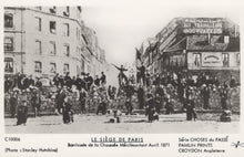 Load image into Gallery viewer, France Postcard - Le Siege De Paris - barricade De La Chaussee Menilmontant Avril 1871 - Mo’s Postcards 
