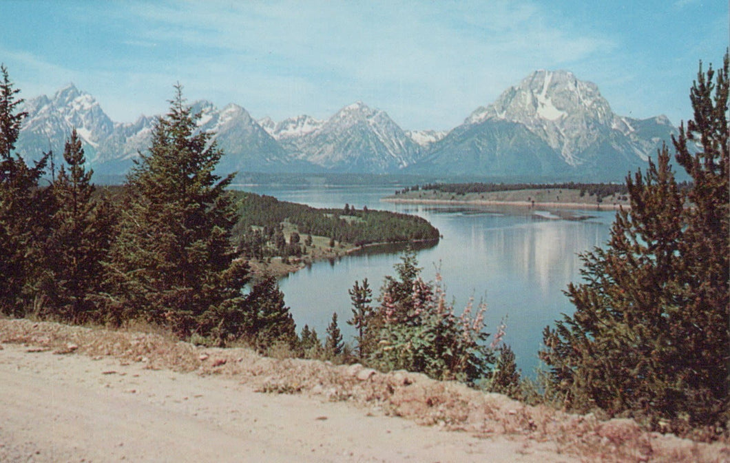 America? Postcard - Scenic Splendor - Lake and Mountains - Mo’s Postcards 