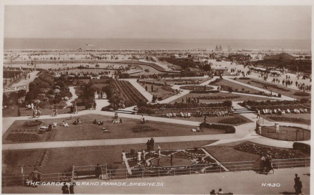 Lincolnshire Postcard - The Gardens, Grand Parade, Skegness - Mo’s Postcards 