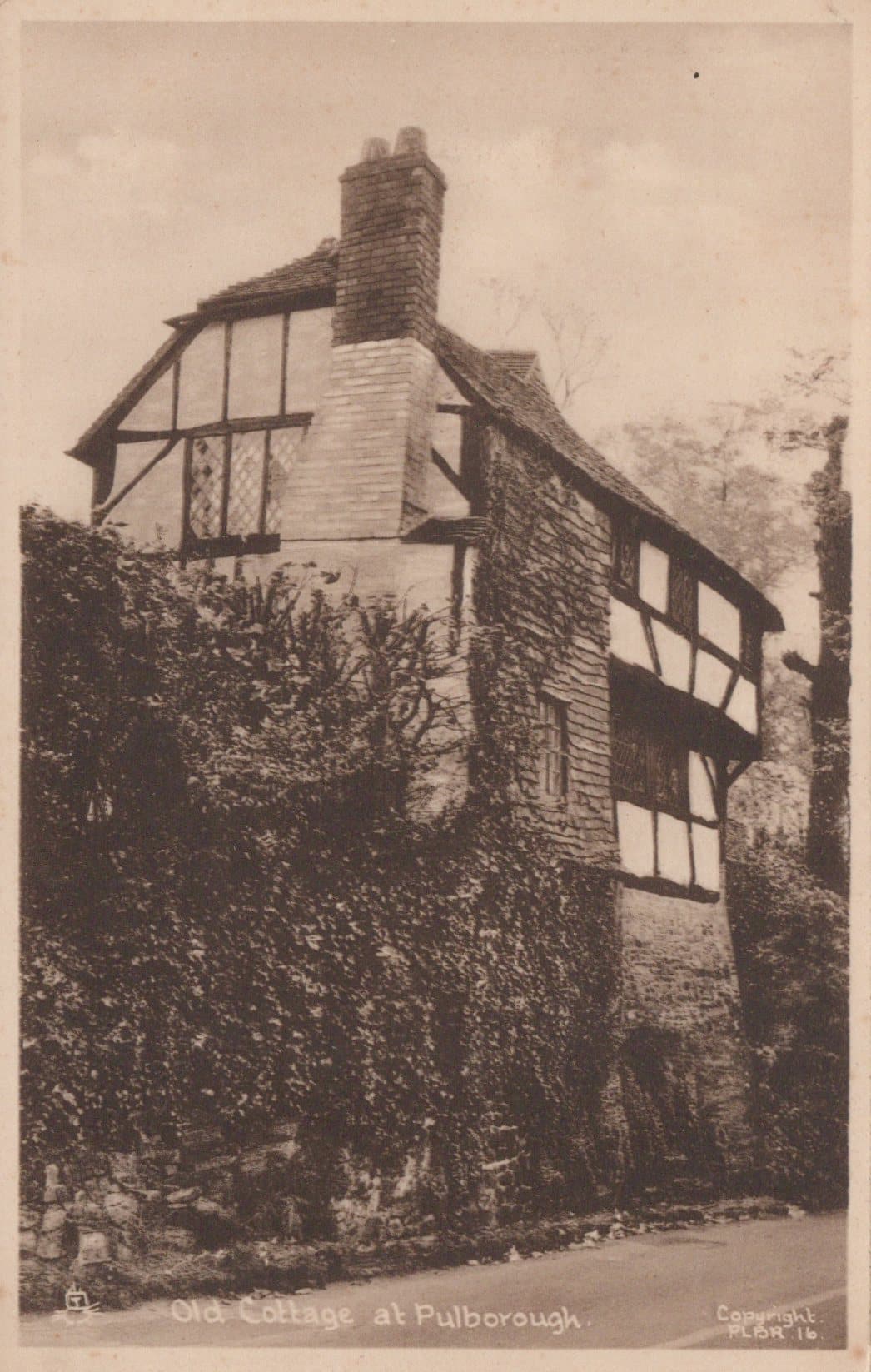 Sussex Postcard - Old Cottage at Pulborough - Mo’s Postcards 