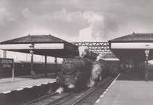 Load image into Gallery viewer, Leicestershire Postcard - Engine No 44847 at The South End of Leicester Central Station, 1961 - Mo’s Postcards 
