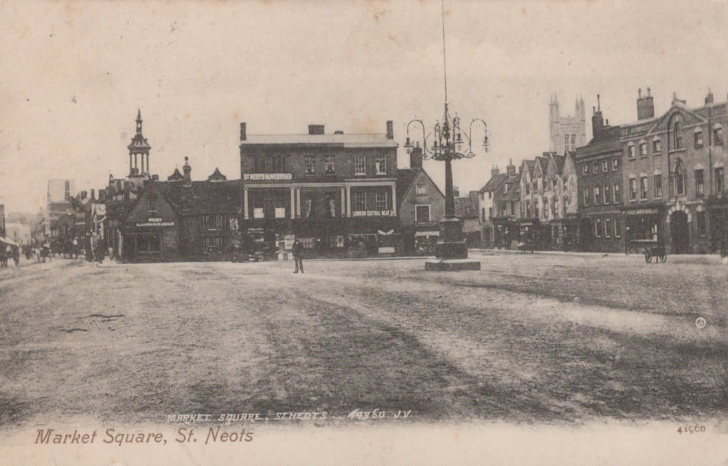 Cambridgeshire Postcard - Market Square, St Neots, 1910 - Mo’s Postcards 